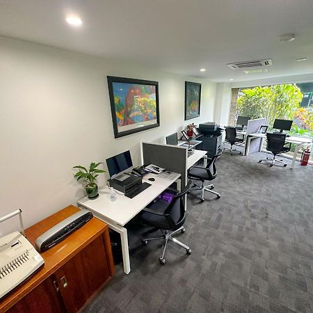 Holiday Inn & Suites Port Moresby By Ihg Buitenkant foto