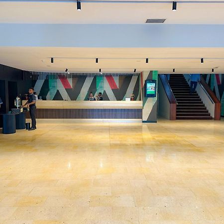 Holiday Inn & Suites Port Moresby By Ihg Buitenkant foto