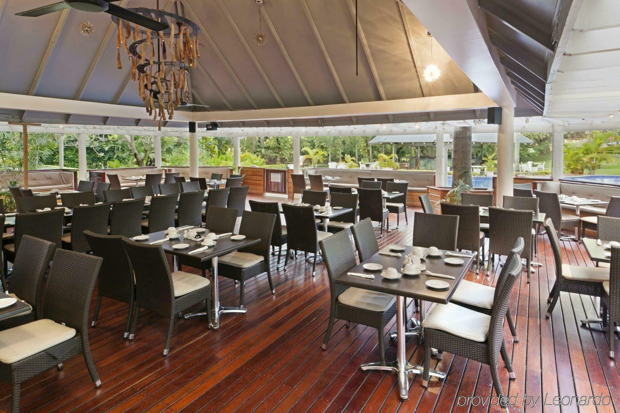Holiday Inn & Suites Port Moresby By Ihg Buitenkant foto