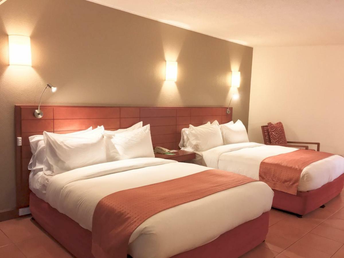 Holiday Inn & Suites Port Moresby By Ihg Buitenkant foto