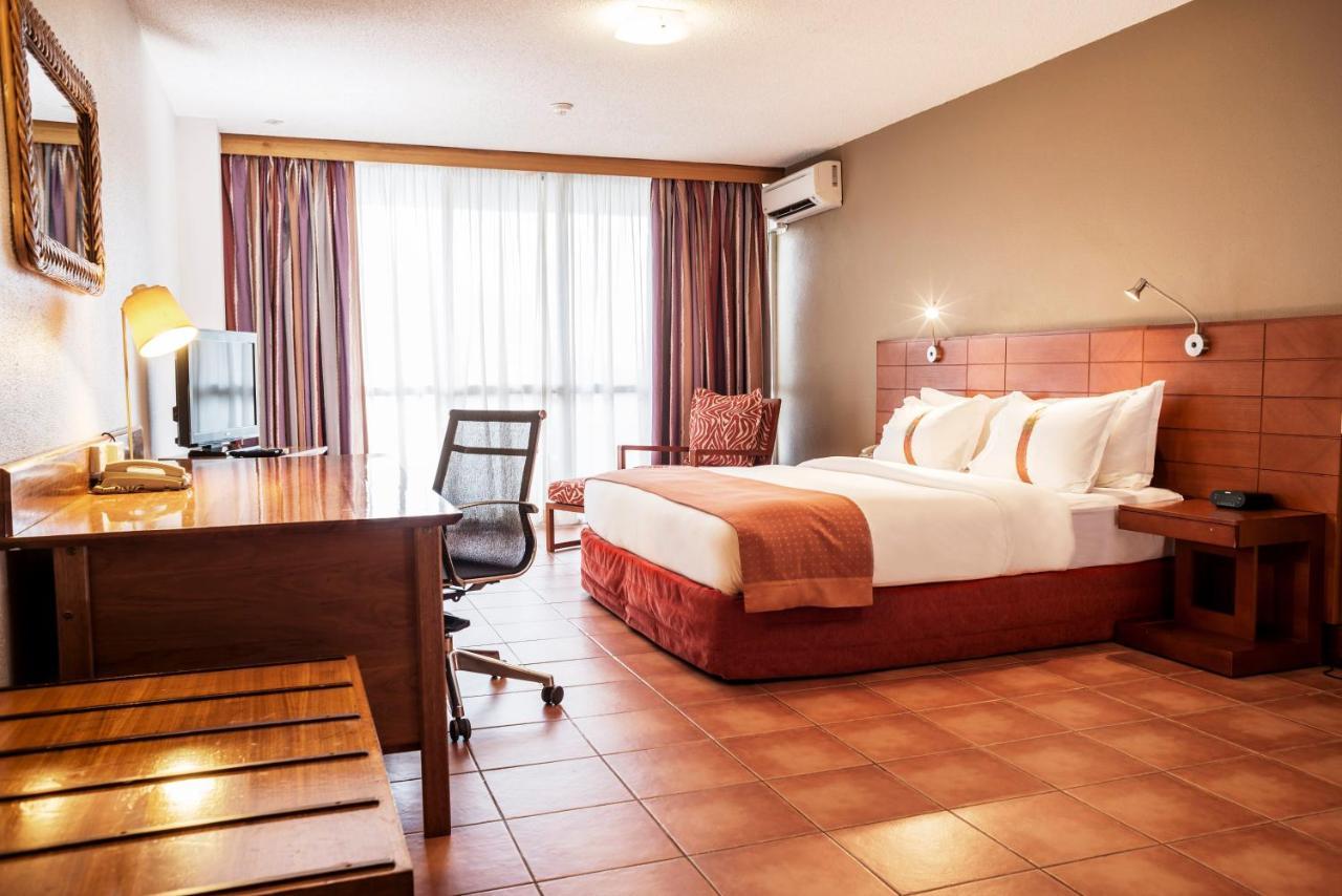 Holiday Inn & Suites Port Moresby By Ihg Buitenkant foto