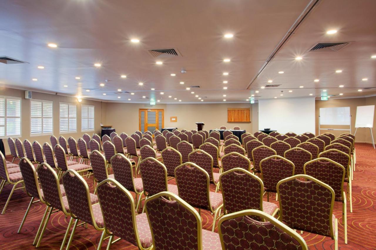 Holiday Inn & Suites Port Moresby By Ihg Buitenkant foto